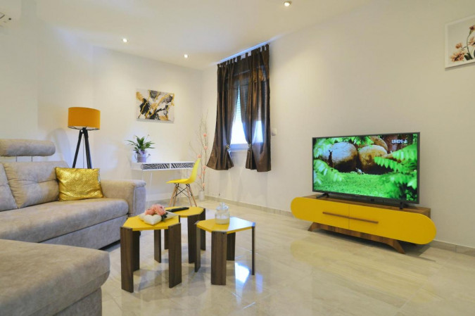 Sunny apartments Lovran - Villa Two Angels, Villa Perla, Apartment Carissima Lovran