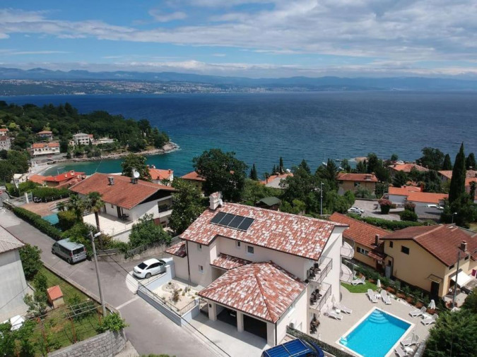 Sunny apartments Lovran - Villa Two Angels, Villa Perla, Apartment Carissima Lovran
