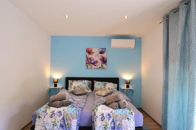 Sunny apartments Lovran - Villa Two Angels, Villa Perla, Apartment Carissima Lovran